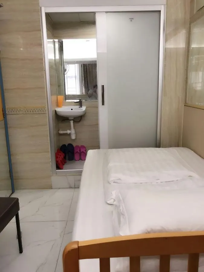 Kam Wai Hotel 香港
